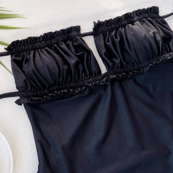 ✨SHEIN swimsuit - brand new - Picture 2 of 6